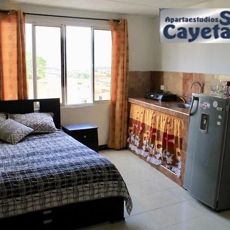Apartaestudios San Cayetano Cali Εξωτερικό φωτογραφία